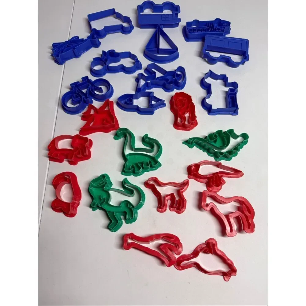 Lot of 23 Cookie Cutter Holiday’s Animals Vehicles